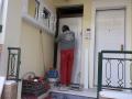 Τοποθέτηση πόρτας σε είσοδο πολυκατοικίας